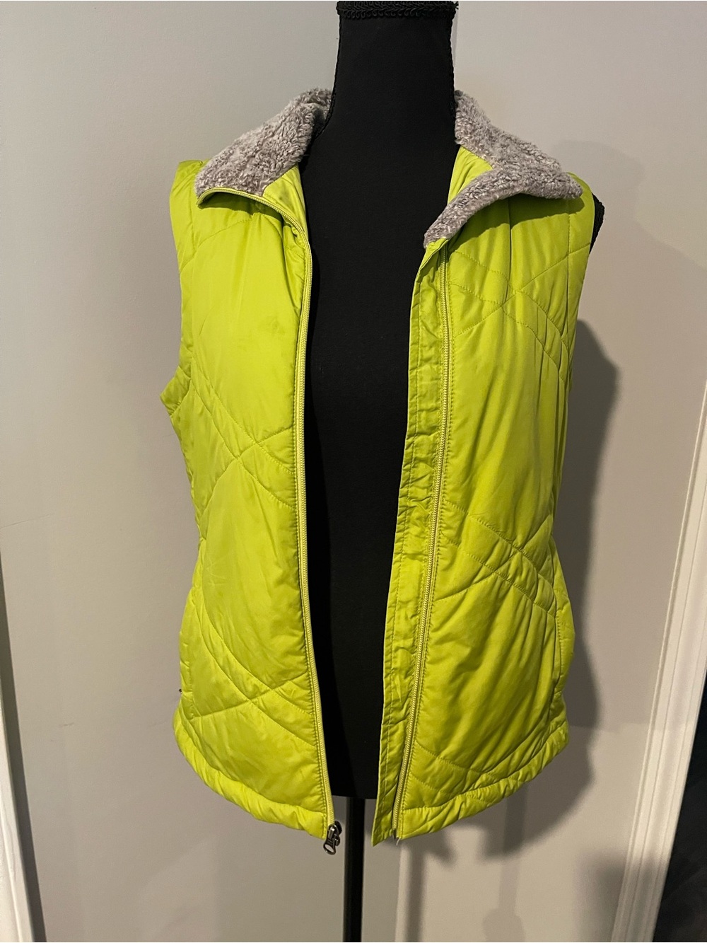 Quilted Faux-Sherpa Collar Vest in Lime Green